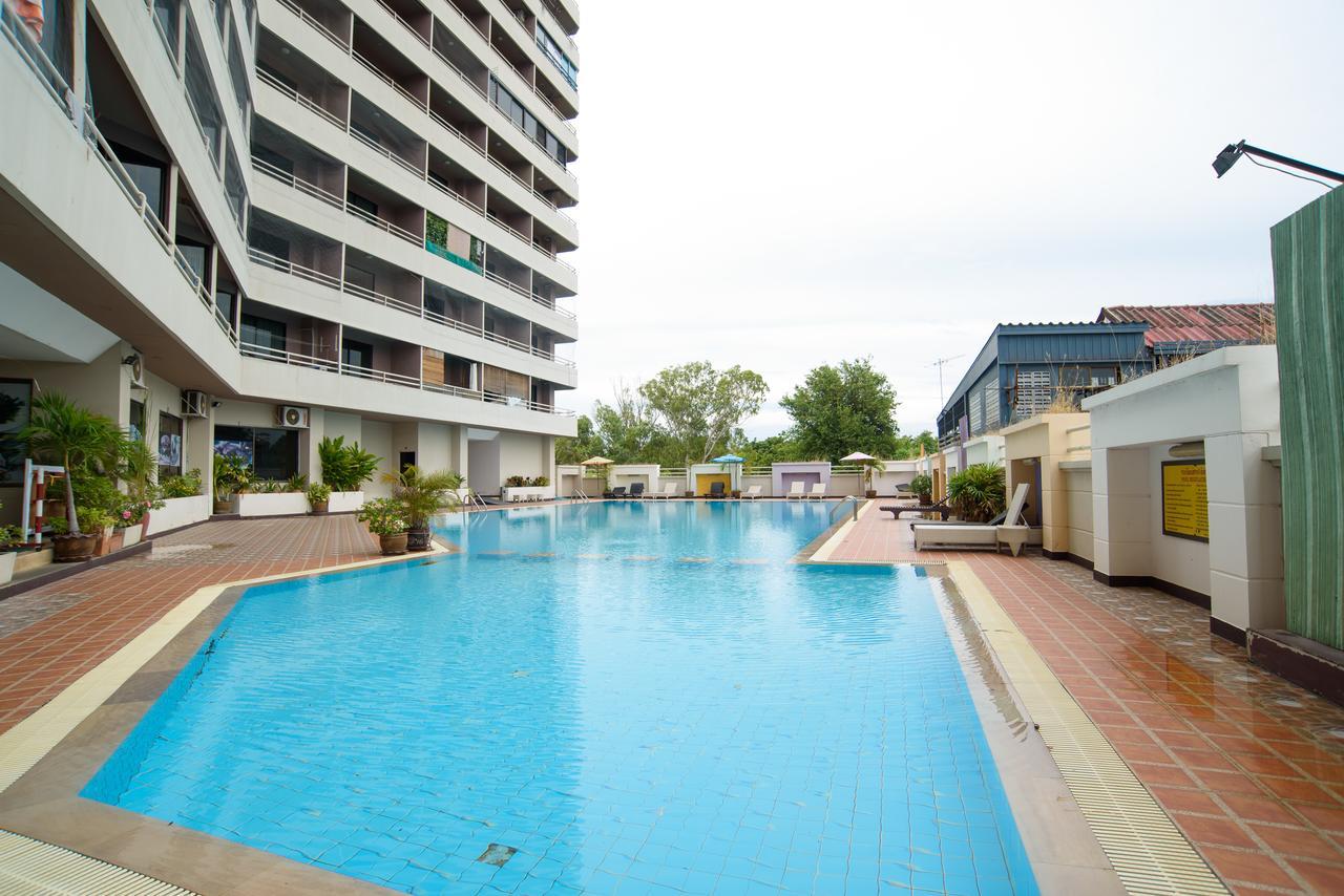 Angket Hip Residence Pattaya Exterior photo